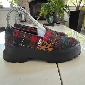 Toms Alpargata Comlow Combat Low Red Black Plaid Patchwork Loafers 6.5